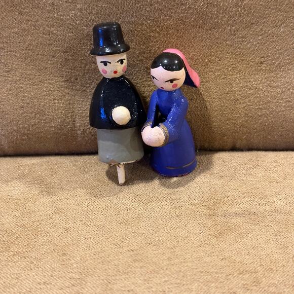 Christmas Carousel Nativity Pyramid Figures Mary Man Woman Lillian Vernon - Picture 1 of 7